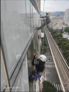 專業外牆施工｜新北外牆/玻璃惟幕清洗｜鼎豐外牆修繕
