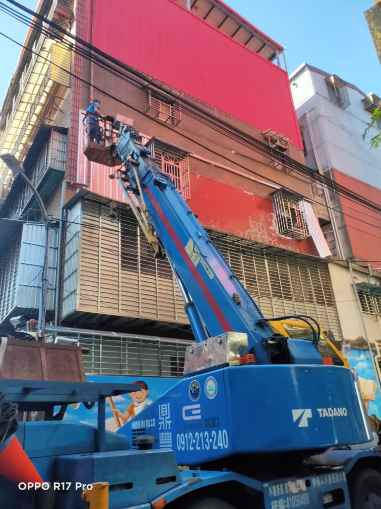 專業外牆施工｜新北市中和外牆封鐵板｜鼎豐外牆修繕