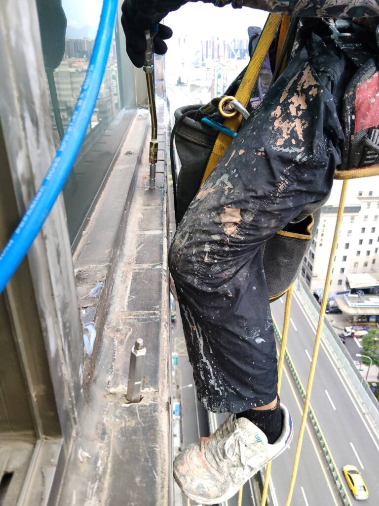 外牆防水工程|窗框高壓灌注止漏-3