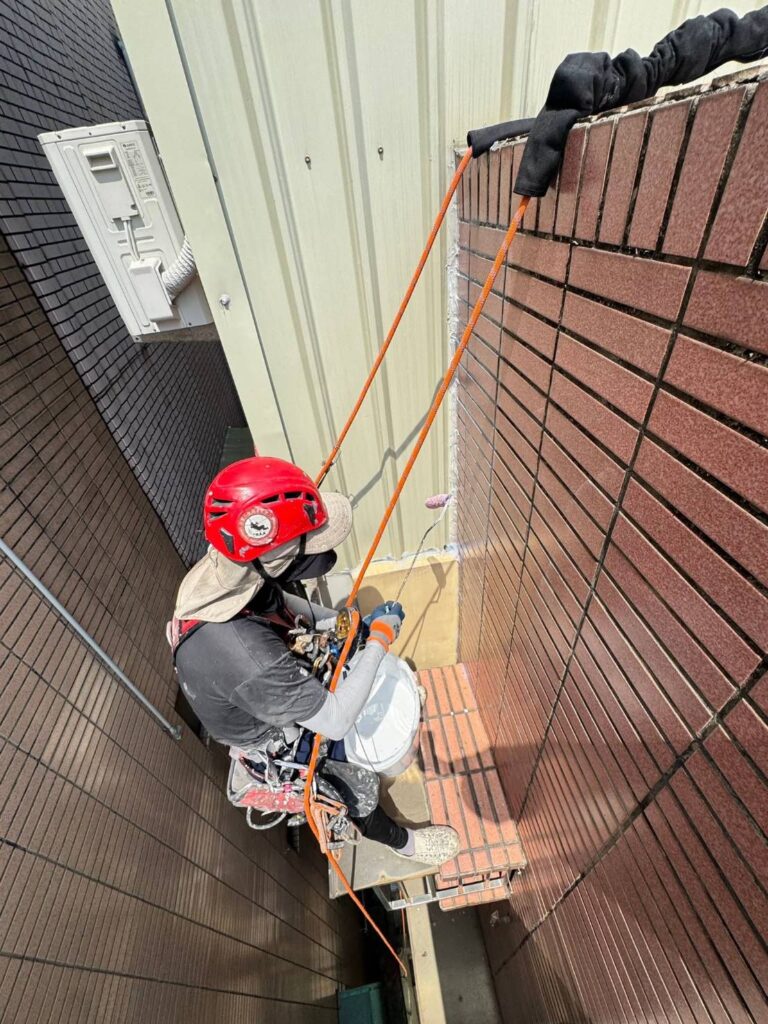 專業外牆防水工程、外牆修繕｜高雄前鎮套房透天長年滲漏水問題