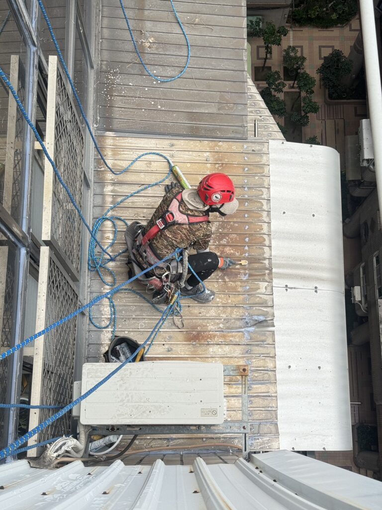 專業外牆防水工程、外牆修繕|高雄前鎮百坪樓中樓長年滲漏水問題-4