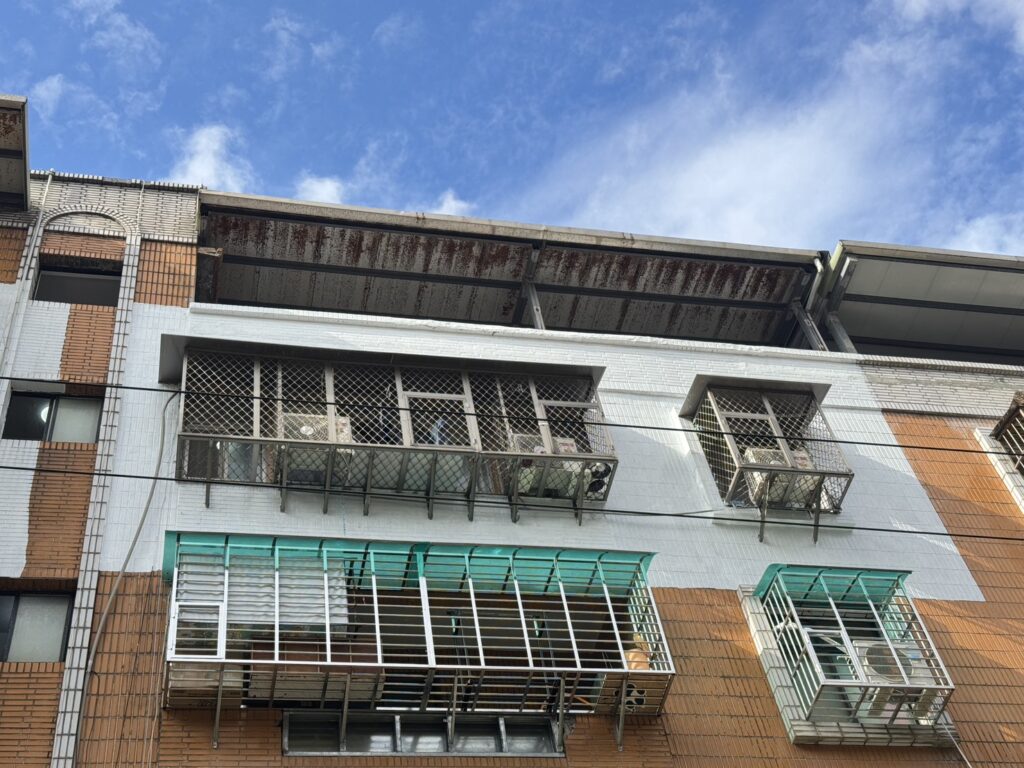 台南新市五樓老公寓｜外牆三道式防水工程-4