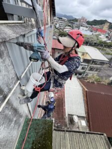 外牆修繕｜台南東區｜3+4樓 老宅穿鐵衣案例分享-3